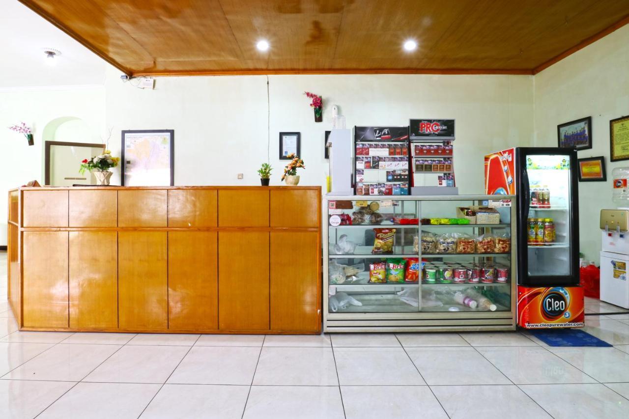 מאלאנג Hotel Camelia מראה חיצוני תמונה